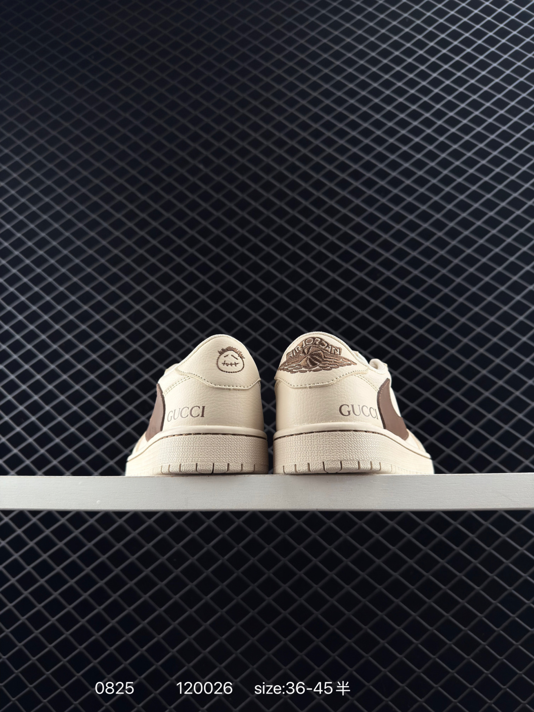 Travis Scott x Air Jordan 1 ” Reverse Mocha “